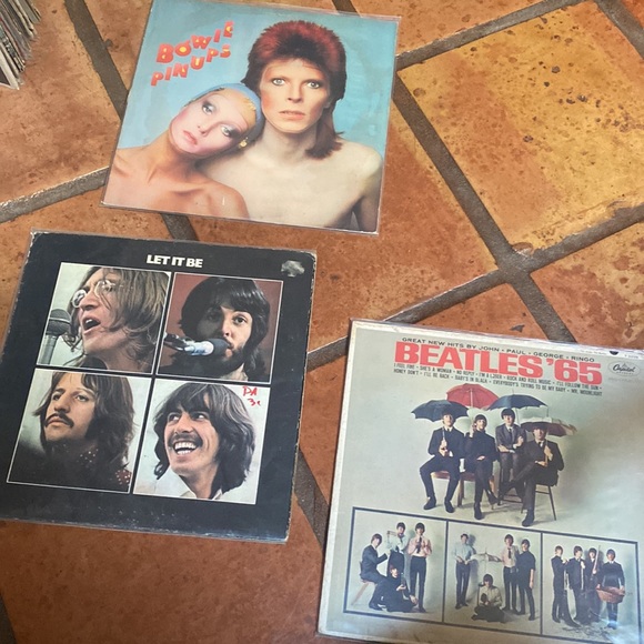 Incredible variety of all your favorite bands on Vinyl from the 60’s 70’s & 80’s - Picture 9 of 14